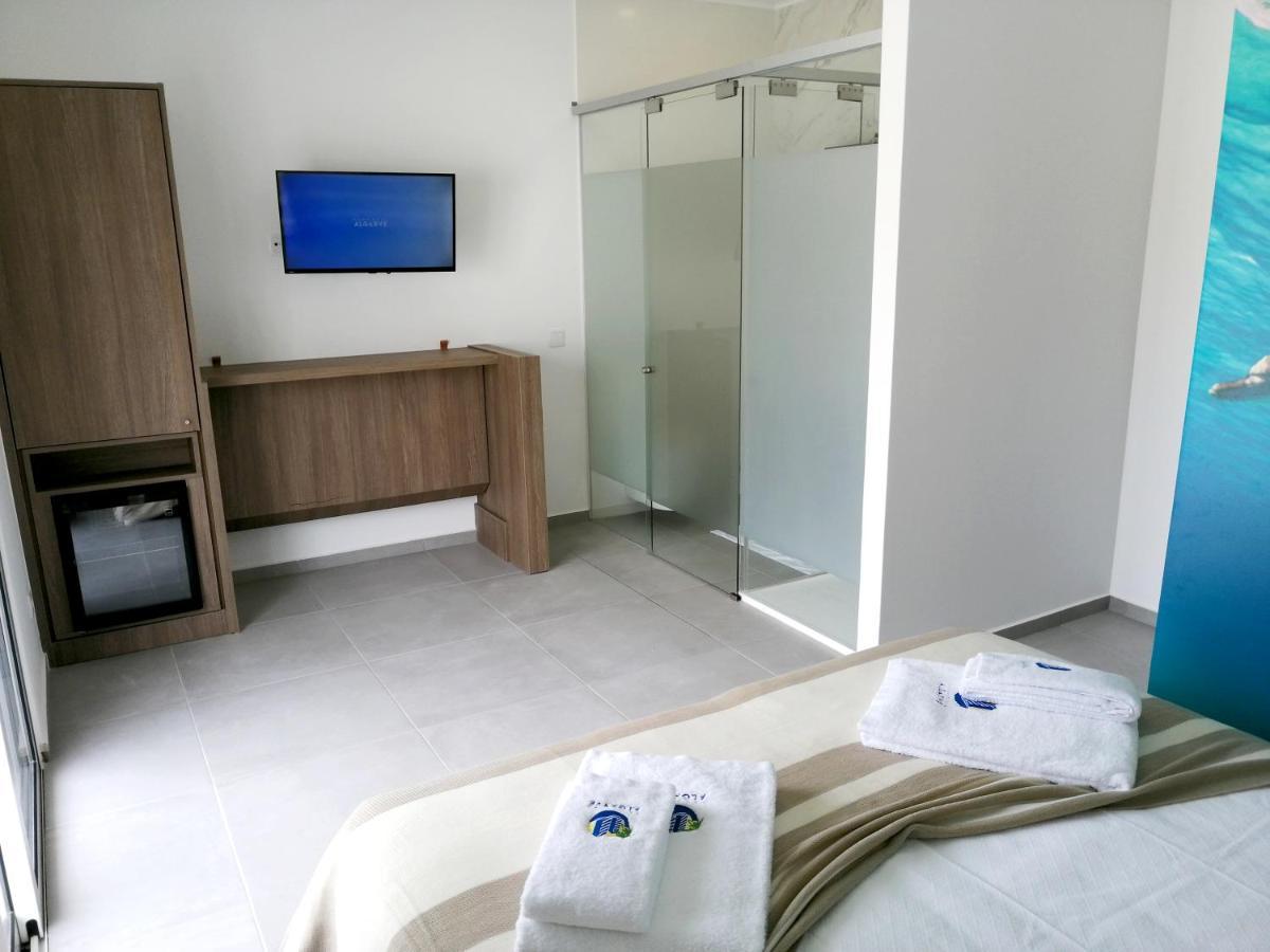 Suites Paradise Algarve Quarteira Exterior photo